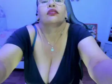 Bongacams Free Live Porn of esmeraldamilf