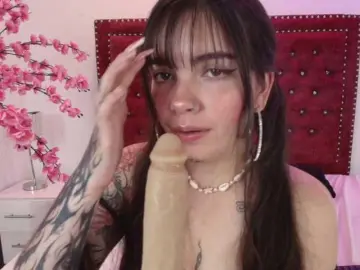 Bongacams Free Porn Cam of Daphne-glass
