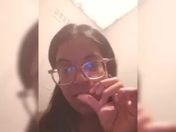 Bongacams Free Porn Cam of IndianBeaut