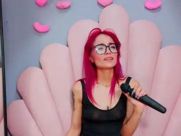 Bongacams Private Sex Chat of LUCYMILLER