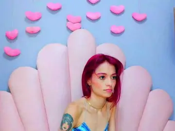 Bongacams Watch Live Sex Cams of LUCYMILLER