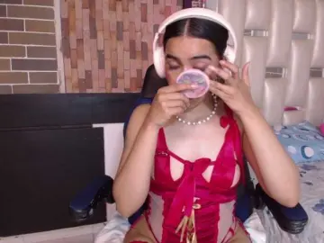 Bongacams Watch Live Sex Cams of Miaa-ferrari1