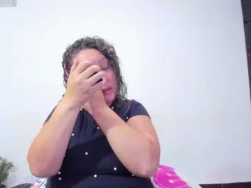 Bongacams Watch Live Sex Cams of camilafox