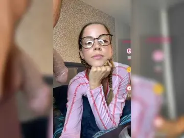 Bongacams Free Porn Cam of Lisi4ka-Basik