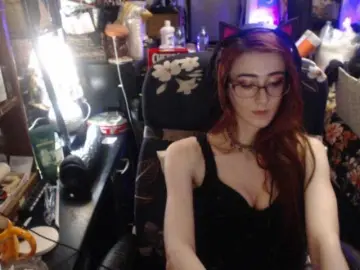 Bongacams Free Porn Cam of pussyxpaladin