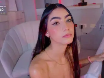 Bongacams Free Live Porn of Alanna-Spencerr