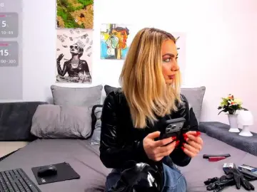 Bongacams Best live sex cam show of CallmeAnna
