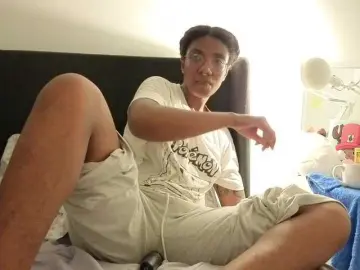 Bongacams Free Porn Cam of CarolineS