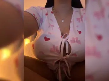 Bongacams Free Porn Cam of IrisEvans
