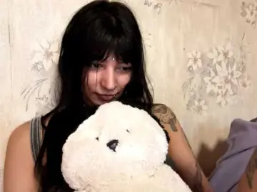 Bongacams Nude Webcam of JulissaArnell