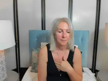 Bongacams Nude Webcam of EricaDevil