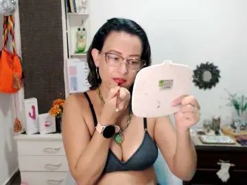 Bongacams Watch Live Sex Cams of maryline-w