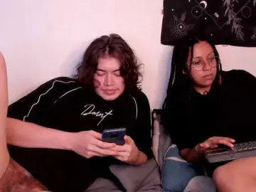 Bongacams Free Porn Cam of HotHoneyChile