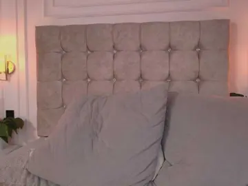Bongacams Free Live Porn of CandyLips4