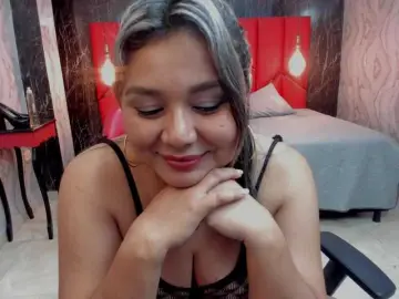 Bongacams Adult Video Chat of LatinaHoleQueen-1