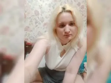 Bongacams Watch Live Sex Cams of poliking