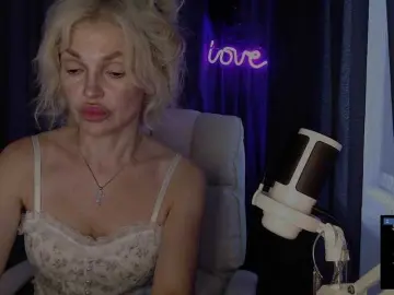 Bongacams Watch Live Sex Cams of Margo77-1