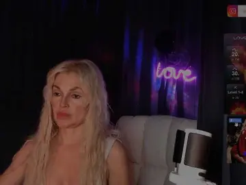 Bongacams Watch Live Sex Cams of Margo77-1