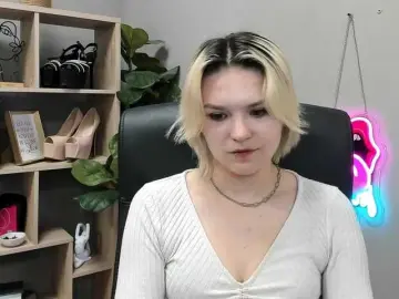 Bongacams Live Sex Cam of SweetLilyxo