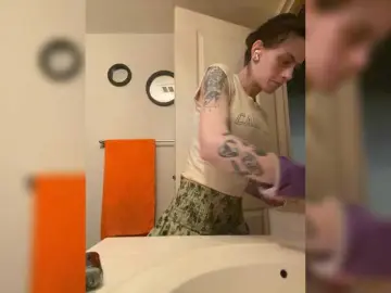 Bongacams Live Sex Cam of Brujaxgrey