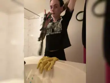 Bongacams Watch Live Sex Cams of Brujaxgrey