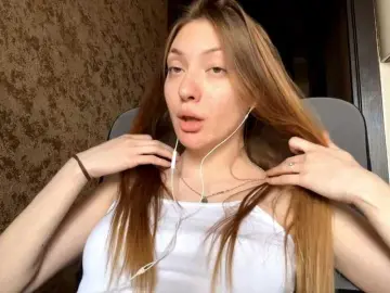 Bongacams Watch Live Sex Cams of MyrticeDollen