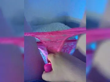 Bongacams Free Porn Cam of amazingtits-5D