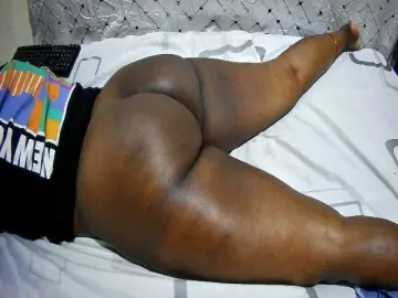 Bongacams Live Porn of bigass-choco