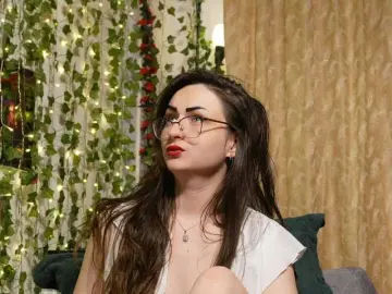 Bongacams Free Porn Cam of NaughtYHomemadE
