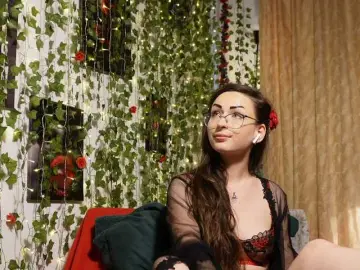 Bongacams Watch Live Sex Cams of NaughtYHomemadE