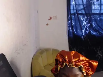 Bongacams Sex Cam of Eboni-hotboobs