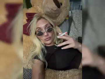 Bongacams Sex Cam of Tvoyasamka77