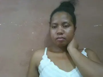 Bongacams Live Sex Cam of Tharcile