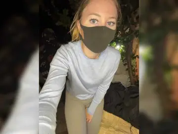 Bongacams Nude Webcam of Sun-Moon
