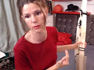 Bongacams Nude Webcam of kellysurfing
