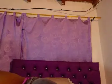 Bongacams Watch Live Sex Cams of ebony-NeighborMoans