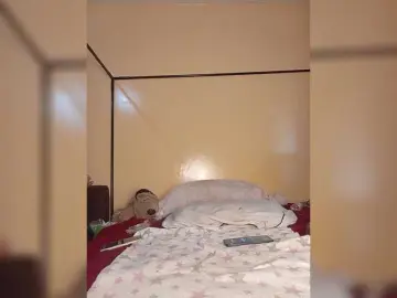 Bongacams Sex Cam of COUGAR-AND-CUB