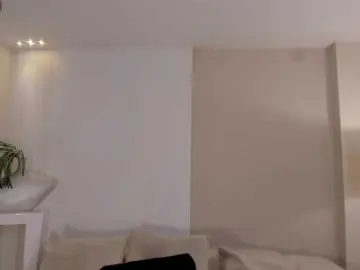 Bongacams Watch Live Sex Cams of NiaSalvatore
