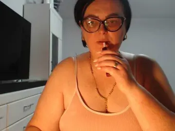 Bongacams Adult Webcam of Emyllywhite