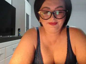 Bongacams Watch Live Sex Cams of Emyllywhite