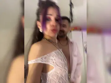 Bongacams Free Porn Cam of VIP17CoupleDream