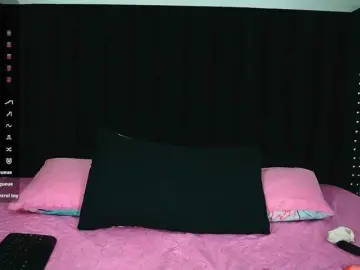 Bongacams Nude Webcam of skinnyslutgirl