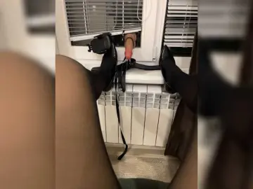 Bongacams Sex Cam of Queen-love