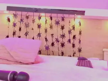 Bongacams Private Sex Chat of Mia-Rivers
