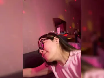Bongacams Free Porn Cam of TheFoxAlissha