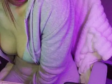 Bongacams Watch Live Sex Cams of LunaCarmel809