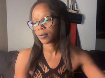 Bongacams Nude Webcam of SexyBaddie