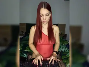 Bongacams Live Sex Cam of Adel-696