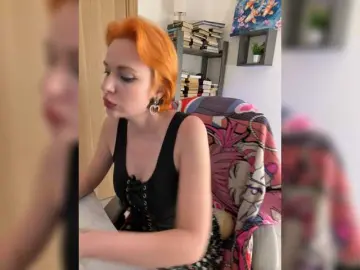 Bongacams Free Live Porn of mistress-victoria-feets