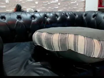 Bongacams Free Porn Cam of AmelieandRoss
